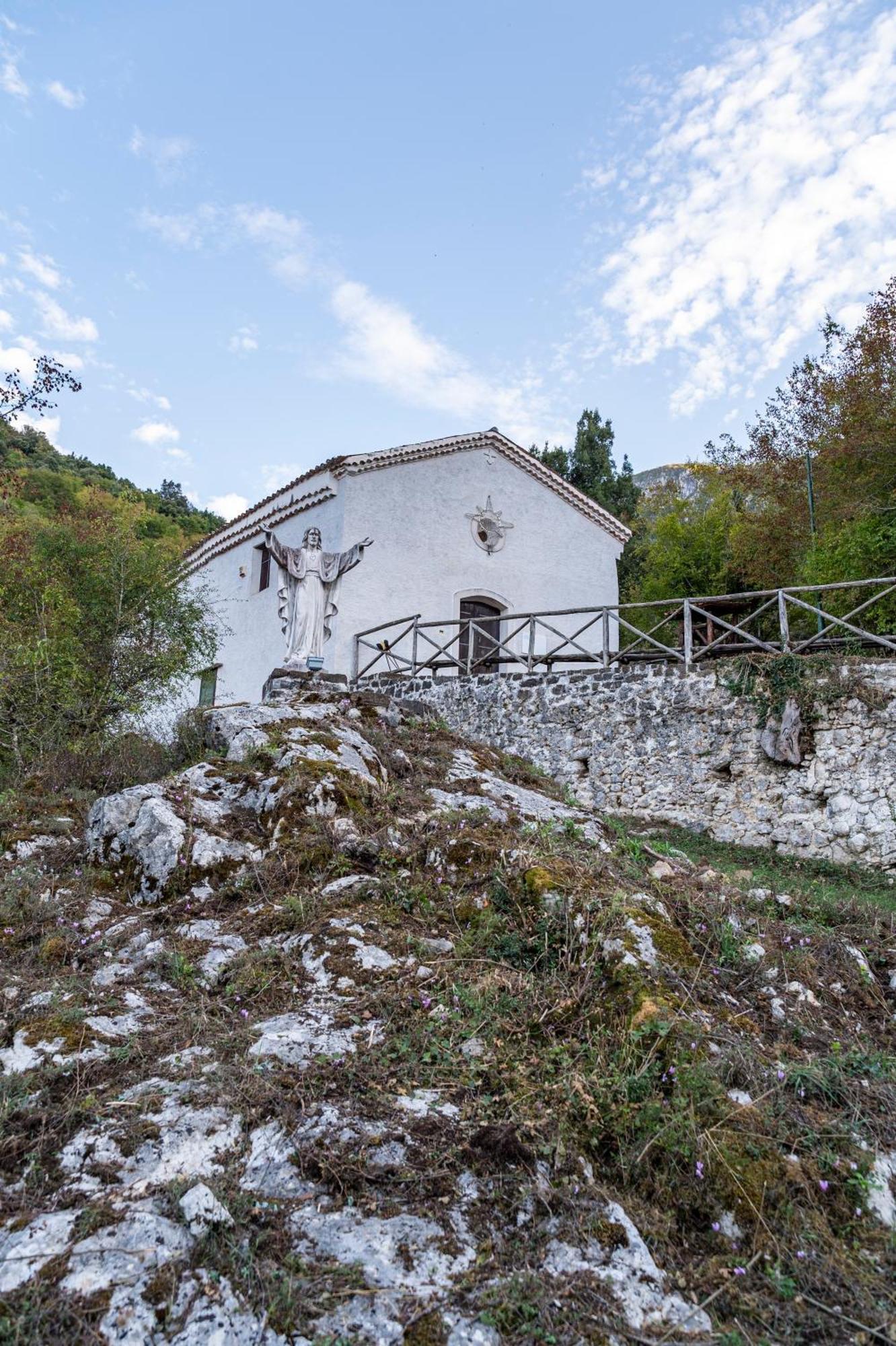 Piazza Laurino Apartments Basic Excursions Alto Cilento Pellegrinaggio Giubilare Exterior foto